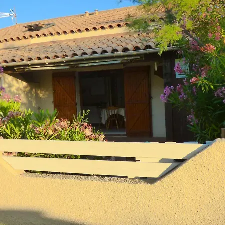 Charmante Maison Familiale A Avec Terrasse Ensoleillee *